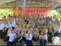 SMP Negeri 2 Lahat Gelar Halalbihalal untuk Pererat Silaturahmi Guru