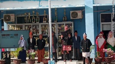 SMP Negeri 5 Lahat Gelar Upacara Hardiknas 2026, 11 Siswa Raih Pramuka Garuda