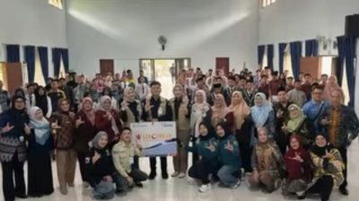 Bank Sumsel Babel Cabang Lahat Genjot Literasi Keuangan Pelajar Lewat Sosialisasi di SMPN 1 Lahat Selatan