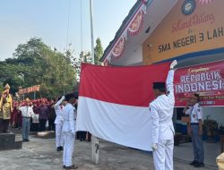 SMA Negeri 3 Lahat Gelar Upacara HUT RI ke-81