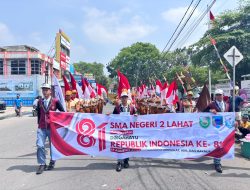 SMAN 2 Lahat Meriahkan Pawai Pembangunan HUT RI ke-81