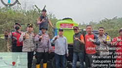 Polres Lahat Kerahkan Mobil Suplai Air Bantu Pemadaman Kebakaran