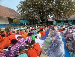 SMP Negeri 2 Merapi Barat Gelar Salat Istisqa, Berdoa Memohon Turunnya Hujan