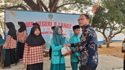 SMPN 8 Lahat Gelar Jumat Berbagi, Salurkan 150 Paket Sembako